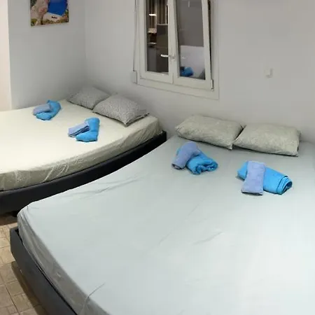 Mare Zakynthos, Private