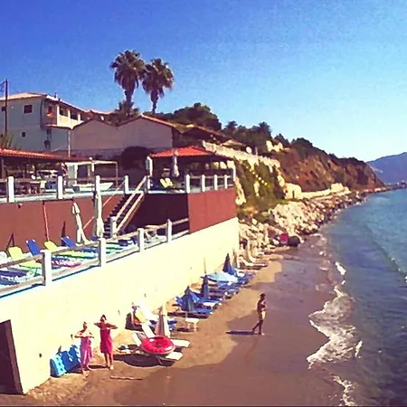 Mare Zakynthos, Private 拉加纳斯